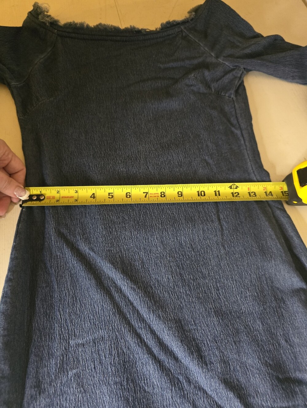Venus Off The Shoulder Raw Edge Denim XS - Picture 10 of 14